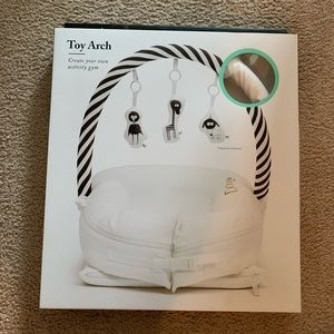 Toy Arch for Deluxe+ Dock (White)